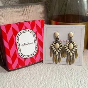 Stella & Dot gold mallorca chandelier earrings